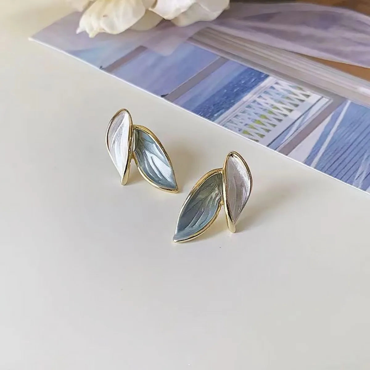 Boucles d'oreilles simples rétro bleu blanc feuille, Design haut de gamme, Style forêt, à la mode, couleurs claires, femmes élégantes