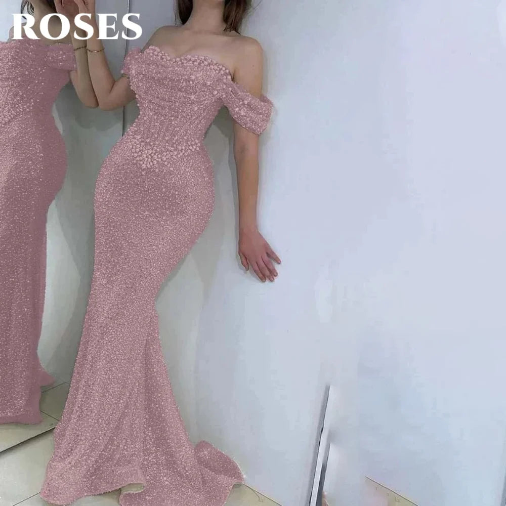 Robe de bal ROSES Pearl, magnifique robe bustier à épaules dénudées, décolleté cœur, ornée de sequins brillants et de broderies en chevrons. Robe de soirée personnalisée