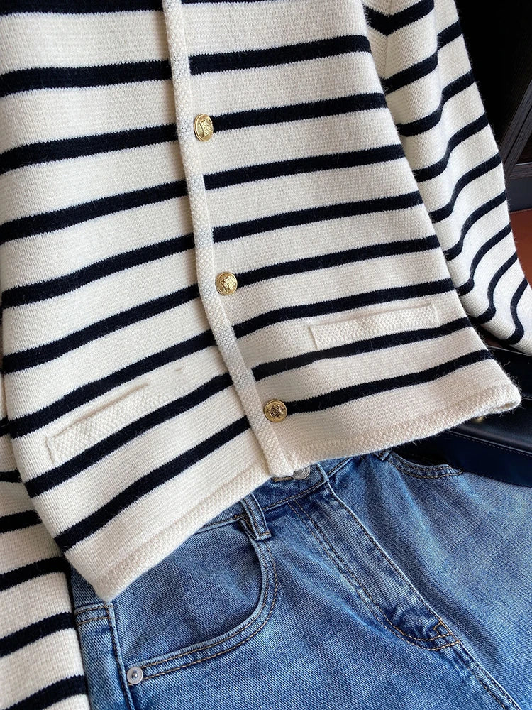 AOSSVIAO – Cardigan tricoté à rayures et col rond pour femme, pull à manches longues, décontracté, court, Style coréen, nouvelle collection printemps-automne 2025