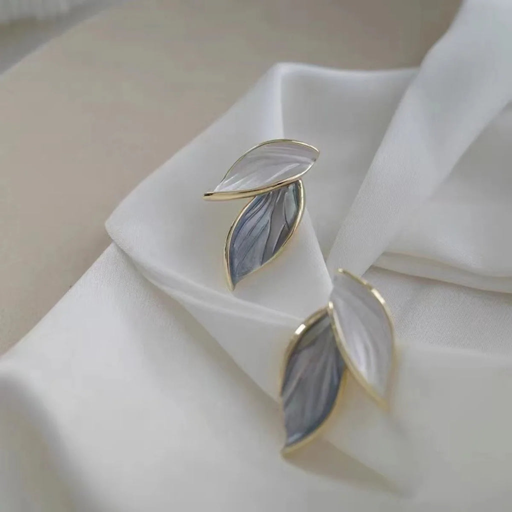 Boucles d'oreilles simples rétro bleu blanc feuille, Design haut de gamme, Style forêt, à la mode, couleurs claires, femmes élégantes