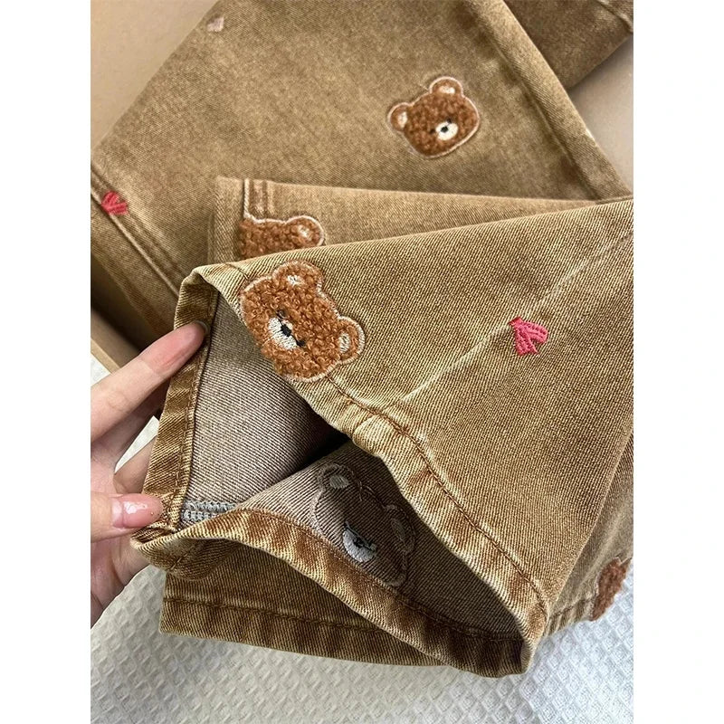 Dentelle ours en peluche brodé Patchwork conception jambe large jean 2025 printemps nouveau taille haute coupe minceur jean décontracté pour les déplacements domicile-travail