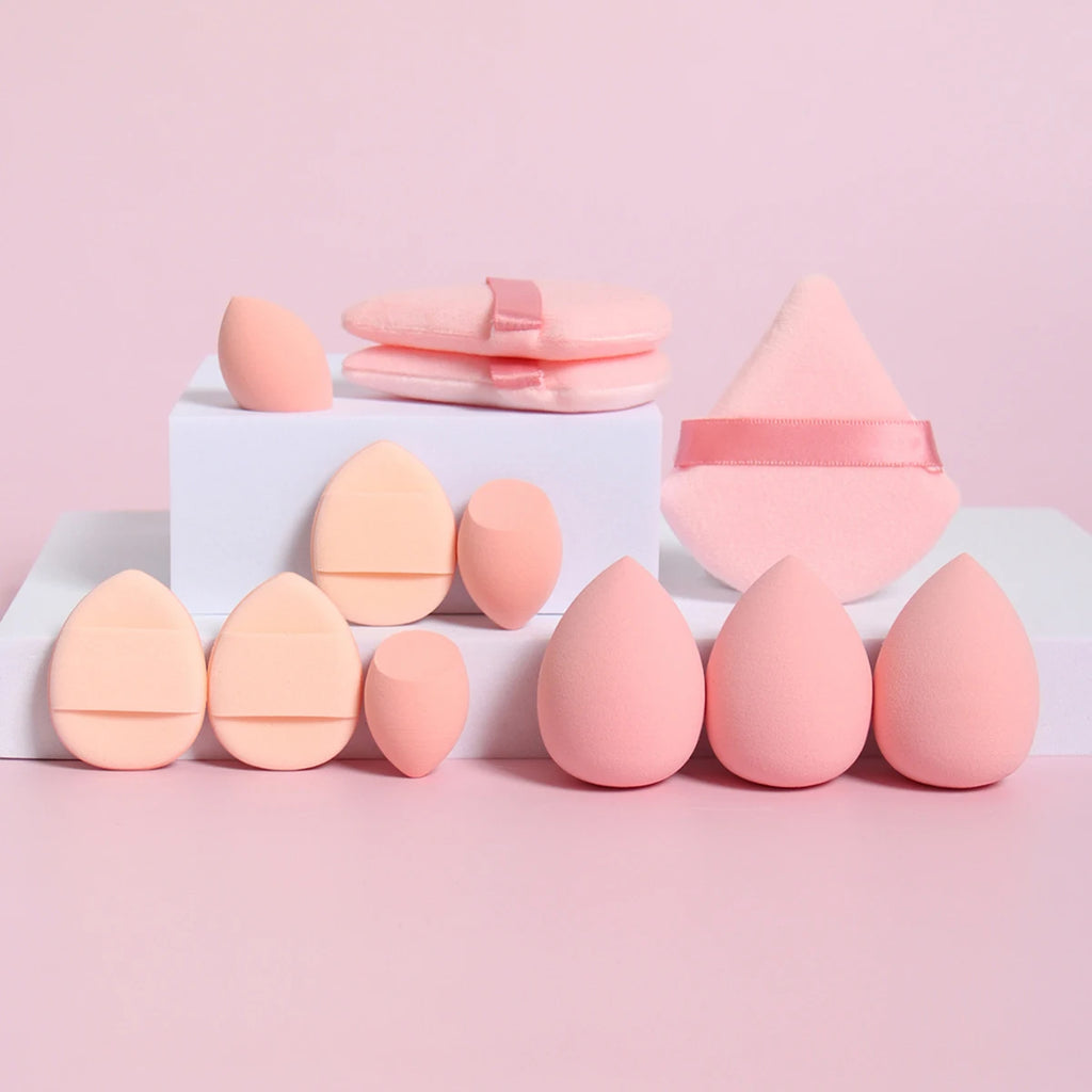 Ensemble d'éponges de maquillage tout usage de 12 pièces, composé de 3 houppettes de poudre libre, 3 mini houppettes à coussin d'air, 3 œufs de beauté et 3 mini beauté