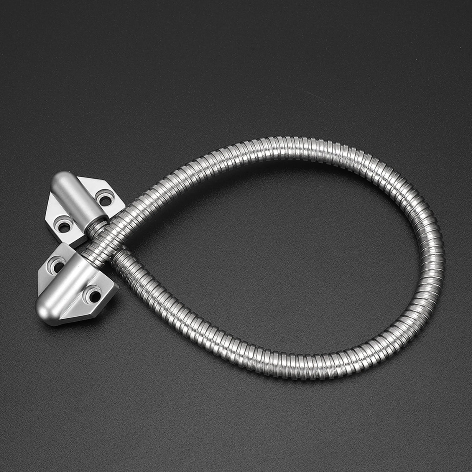 Protection de câble de contrôle d'accès Defender en acier inoxydable avec boucle de porte apparente et gaine pour une installation sécurisée