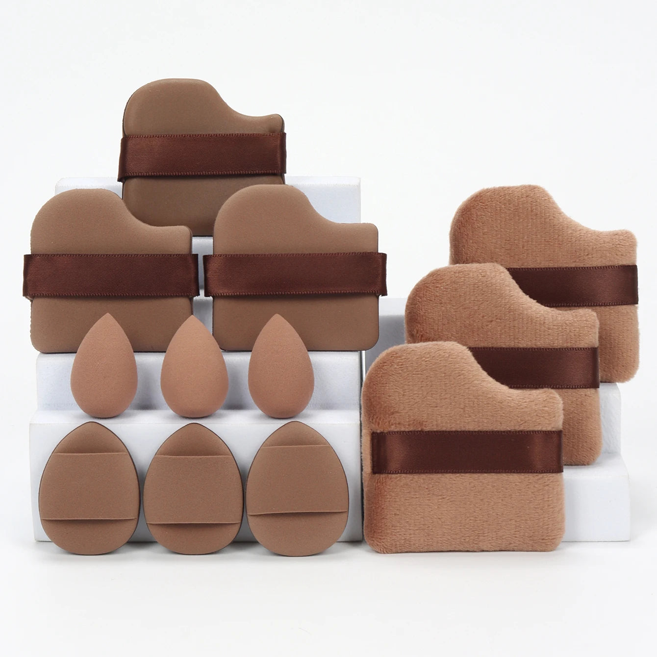 Ensemble d'éponges de maquillage tout usage de 12 pièces, composé de 3 houppettes de poudre libre, 3 mini houppettes à coussin d'air, 3 œufs de beauté et 3 mini beauté