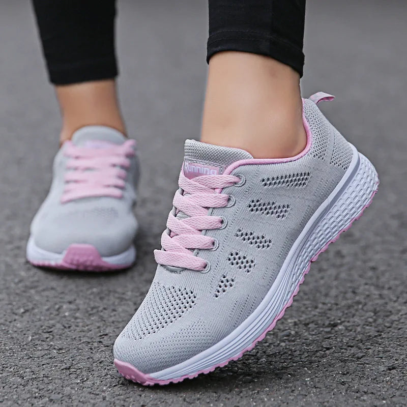Chaussures décontractées pour femmes, mode, respirantes, plates, en maille, baskets, collection 2021, chaussures de gym vulcanisées blanches