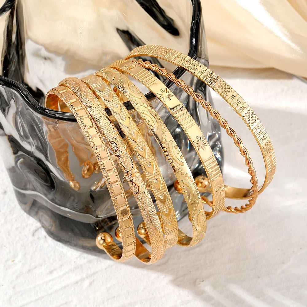 Bracelets Punk couleur or pour femmes, Streetwear Goth, imprimés de cœur, Design en métal, bracelet ouvert, bijoux à la mode, cadeaux, 7 pièces/ensemble, 2024