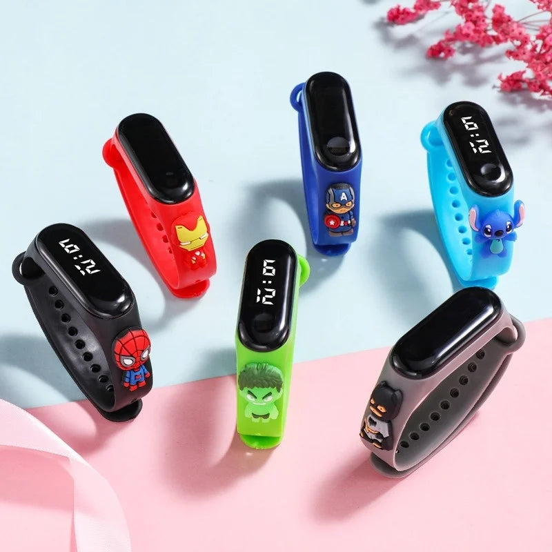 Montre enfant Marvel à motif dessin animé, montre électronique numérique à affichage LED, étanche, cadeau idéal pour les fêtes