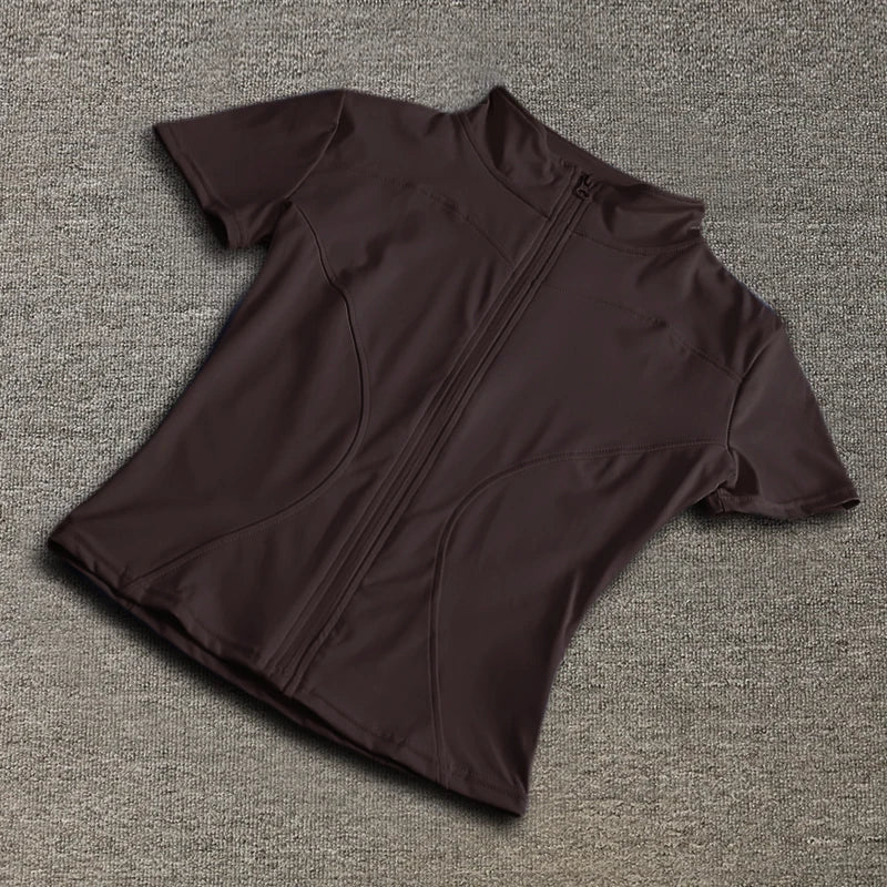 T-shirts de yoga à col montant et fermeture éclair intégrale, manches courtes