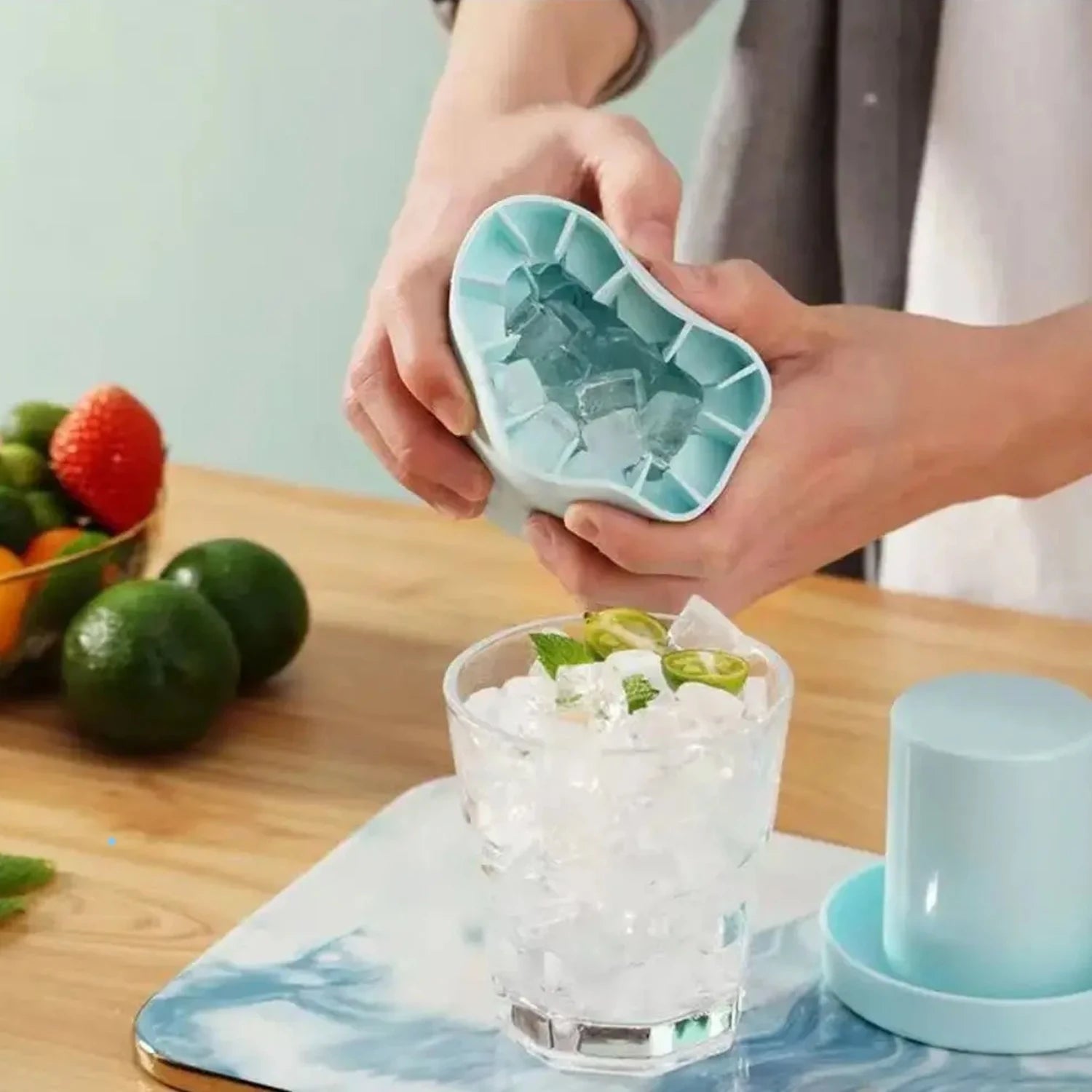 Bac à glaçons en silicone de qualité alimentaire, petit mini moule à glaçons, résiste aux basses températures, facile à enlever, ne se casse pas, facile à nettoyer