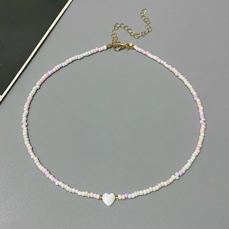 Collier ras du cou en forme de coquillage naturel pour fille, nouveau, mode printemps-été, petites perles de verre colorées, cadeau pour ami, nouvelle collection