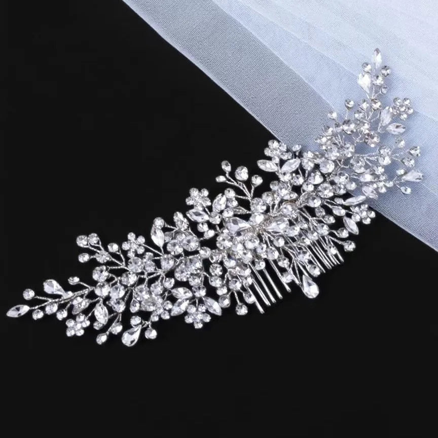 Bandeaux, diadèmes et serre-têtes de mariée en strass et cristal, accessoires de coiffure élégants pour les mariées.