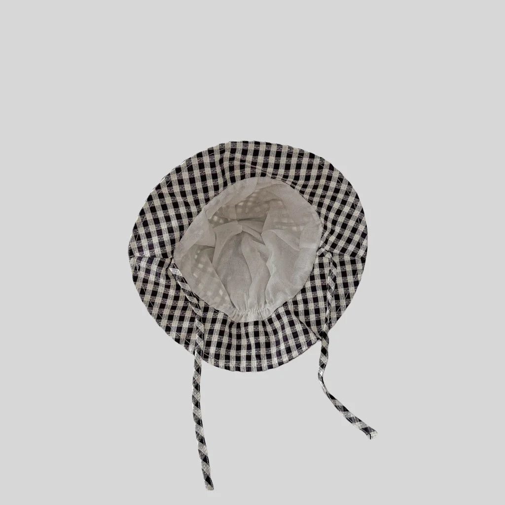 Chapeau bob à carreaux style Instagram pour bébé, idéal pour le printemps et l'été, avec bord fin et large, protection solaire et sangle ajustable