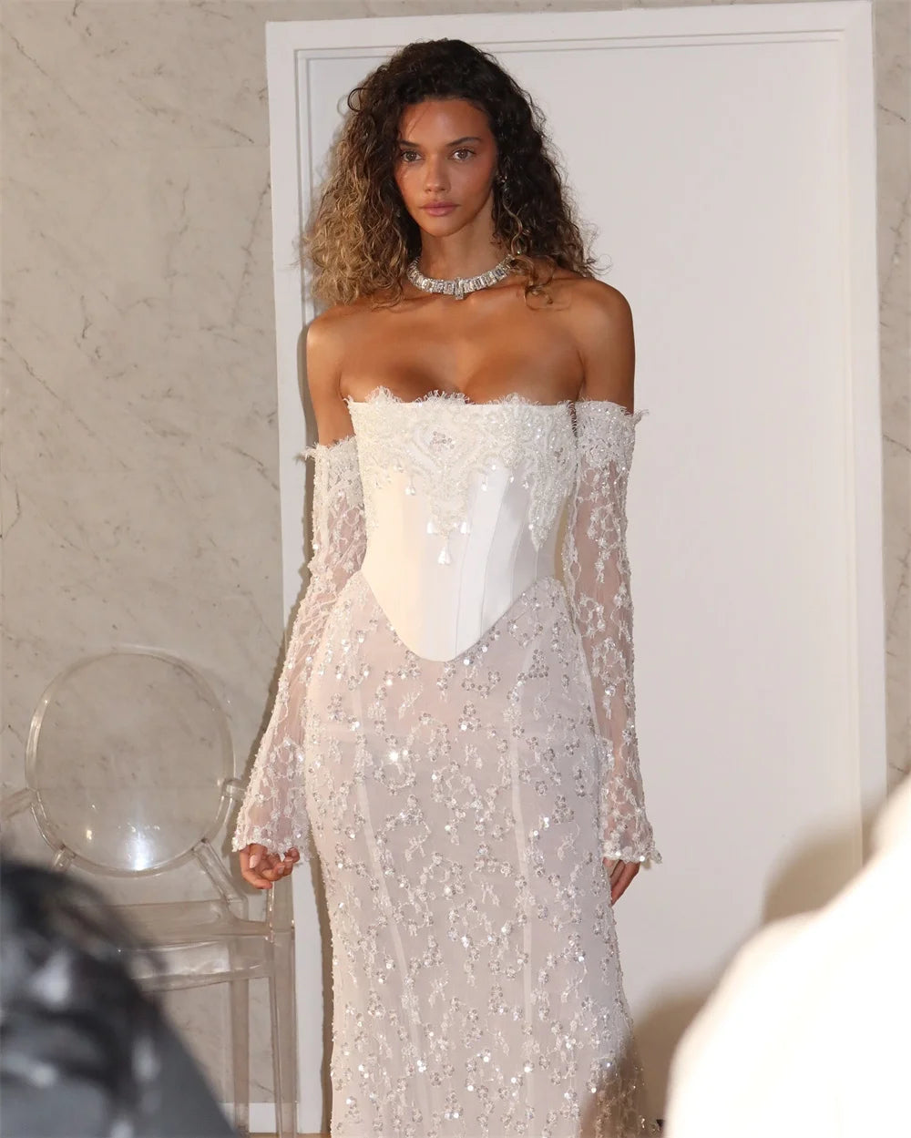 Robe de mariée sirène longue, sans bretelles, manches amovibles, fermeture éclair au dos, collection Tokyo 2025