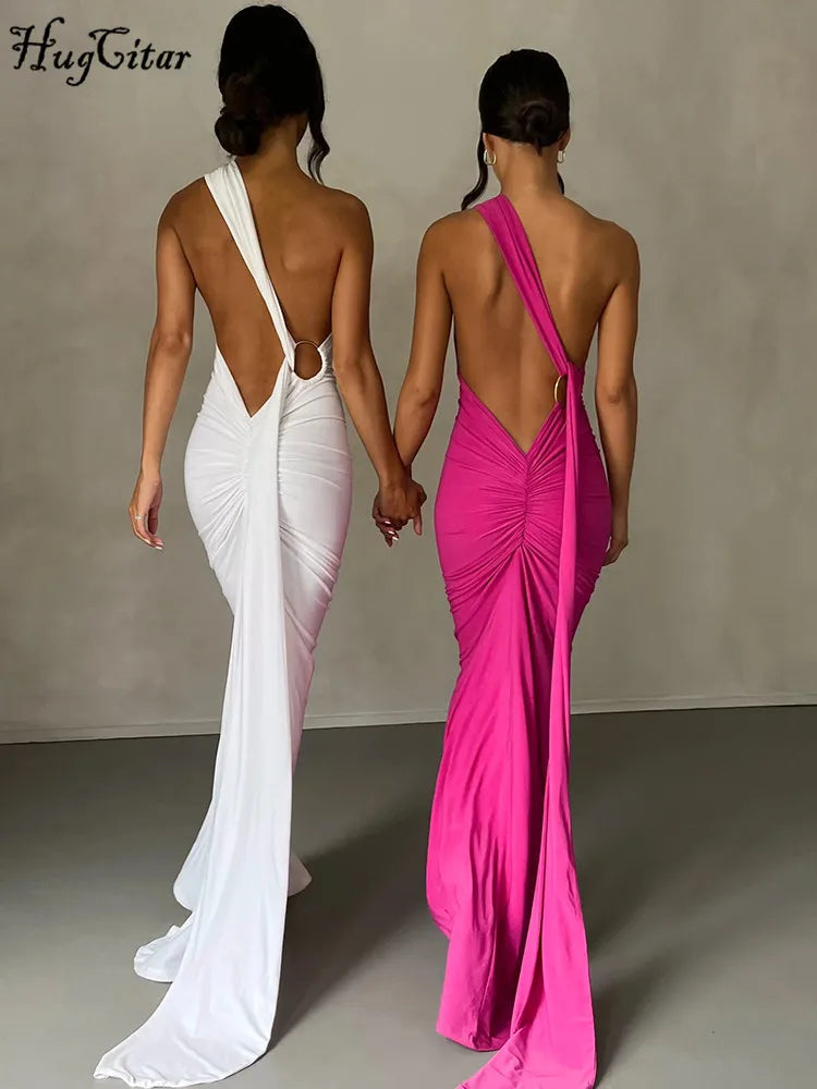 Robe maxi sexy Hugcitar asymétrique dos nu à bretelles, avec boucle d'écharpe ajustable et fronces. Tenue élégante style streetwear Y2K pour festival