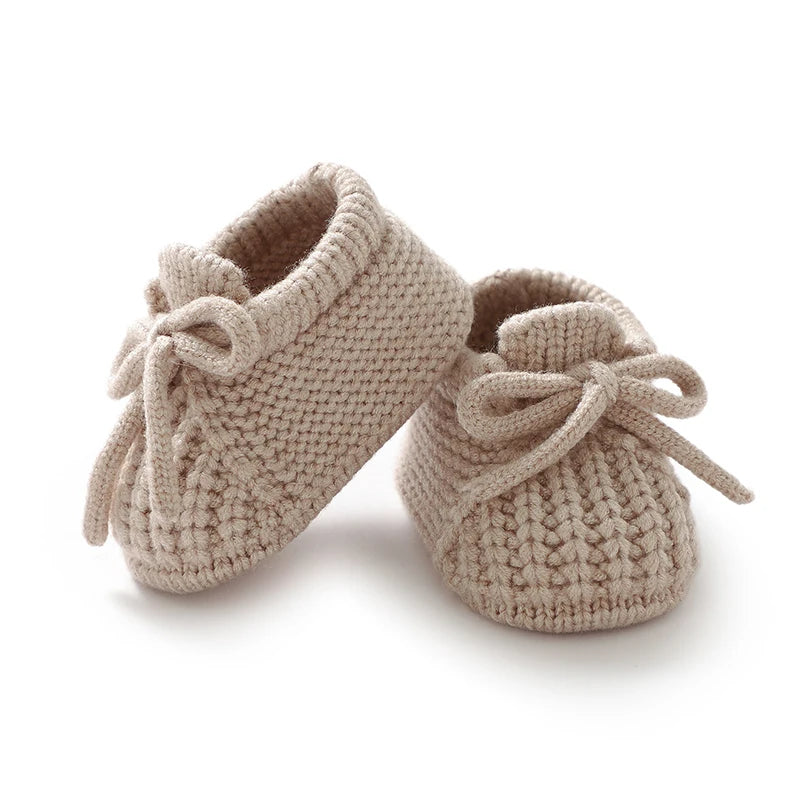 Chaussures pour nouveau-né, bottines tricotées pour bébés garçons et filles, premiers chaussons tendance, couleur unie, pour tout-petits et enfants de 0 à 18 mois, vêtements chauds et accessoires