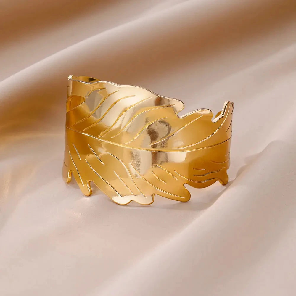 Bracelet classique à Texture ridée pour femmes, couleur or, manchette exquise, en acier inoxydable, ornement à la main, bijoux Punk