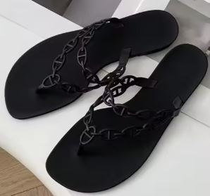 Sandales d’Été Femme Transparentes à Rivets – Style Cristal