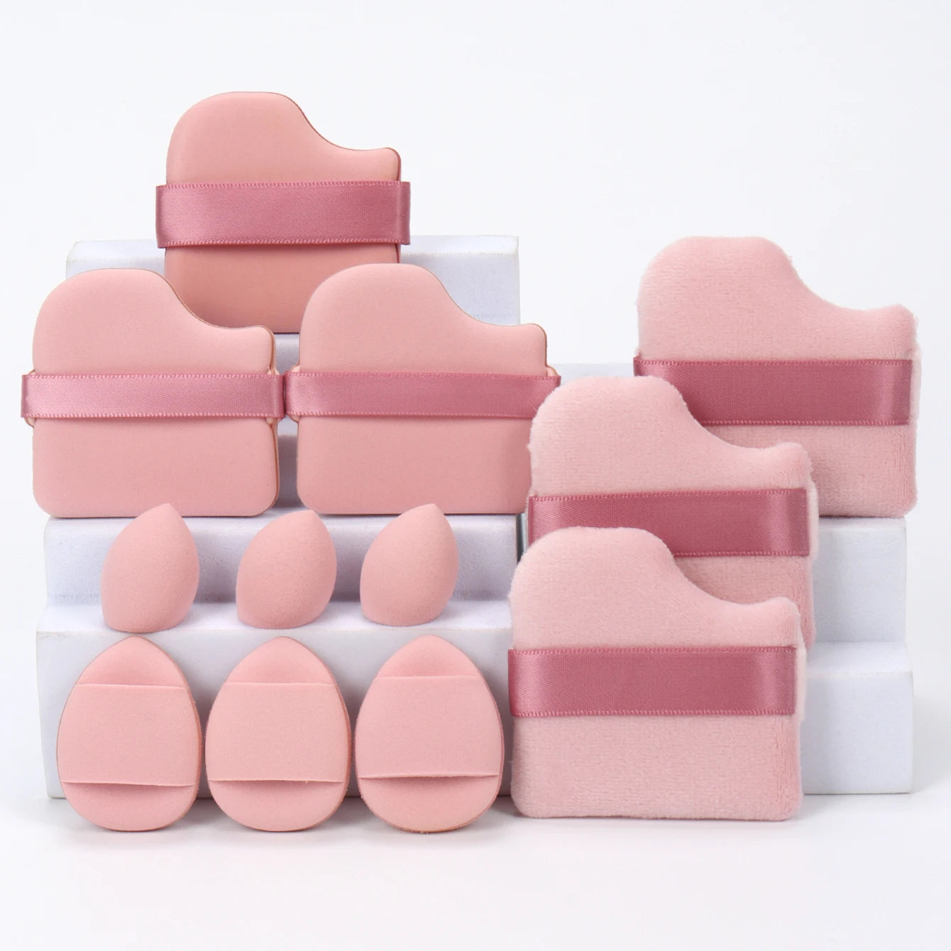 Ensemble d'éponges de maquillage tout usage de 12 pièces, composé de 3 houppettes de poudre libre, 3 mini houppettes à coussin d'air, 3 œufs de beauté et 3 mini beauté