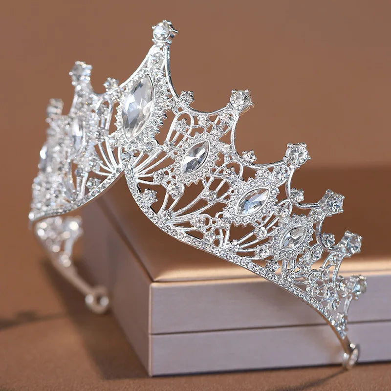 Couronne de mariée en cristal argenté, ornée de strass, idéale pour les mariages et les fêtes