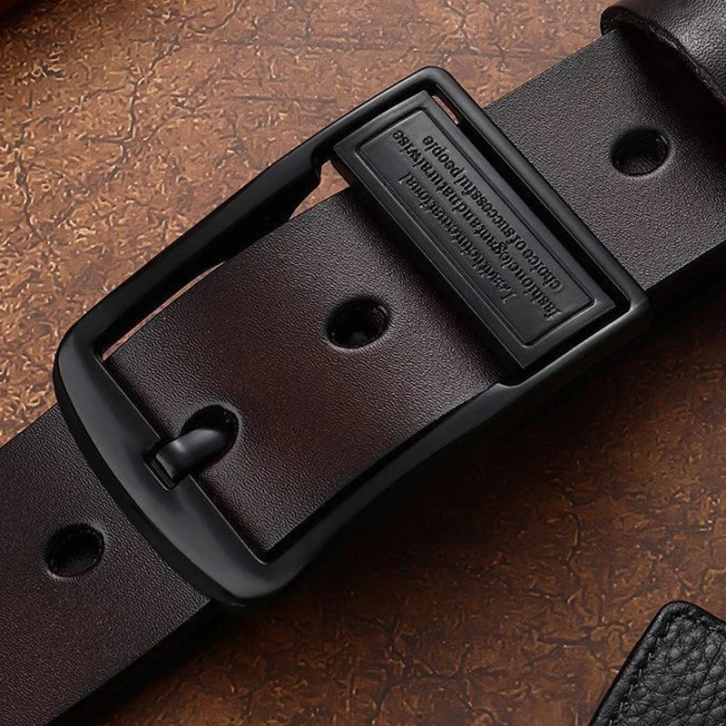Ceinture en cuir pour hommes, boucle noire, nouveau style, à la mode, tendance, luxe léger, décontracté, polyvalent, adapté aux jeans, boucle ardillon
