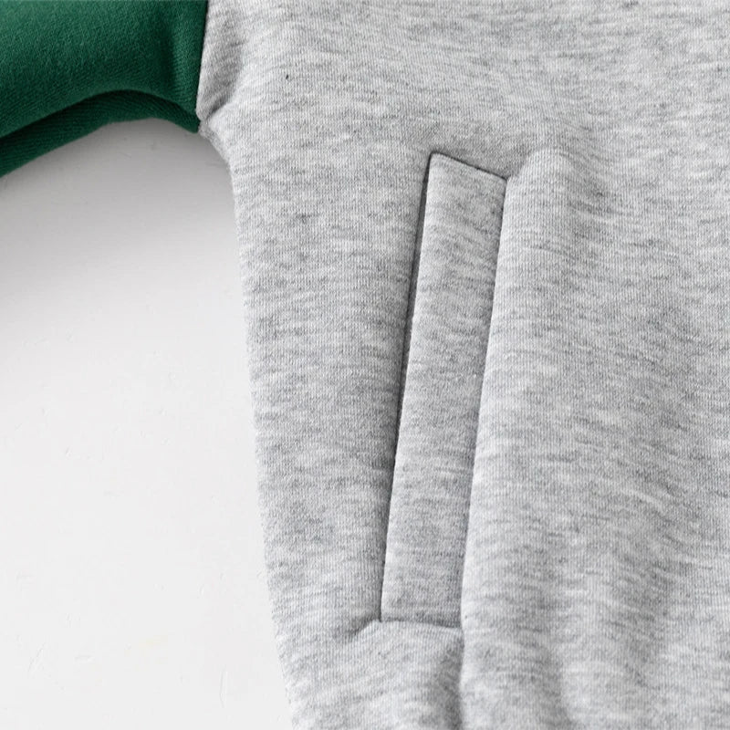 Manteau de Baseball avec lettres pour enfants, automne-hiver 2025, sweat-shirt épais à boutons pour garçons, col en v, manteau de couleur bloquée