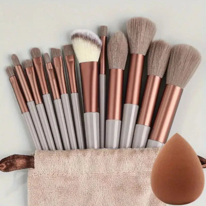 Ensemble de pinceaux de maquillage professionnels, doux et moelleux, pour fond de teint, poudre, fard à paupières, mélange Kabuki, outil de beauté