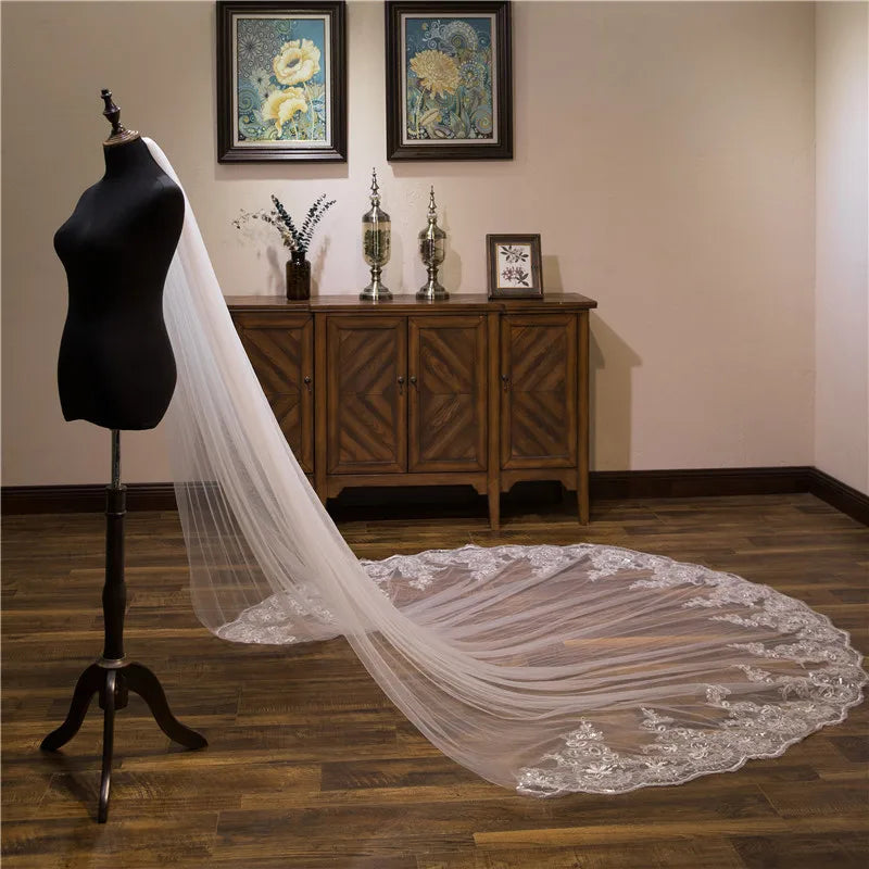 Voile de mariée 3M à une seule couche avec bordure en dentelle et peigne, accessoires de mariage
