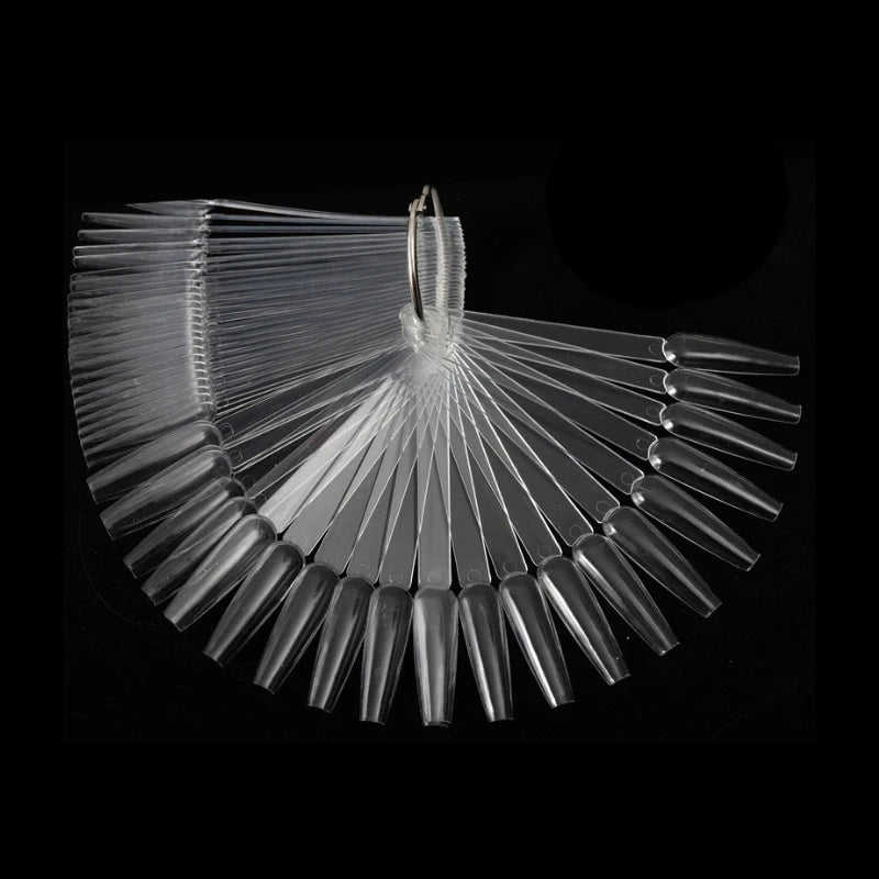 50 bâtonnets d'échantillons de vernis à ongles avec anneau, présentoir transparent en forme d'éventail pour la pratique du nail art, bâtonnets d'échantillons colorés pour la pratique du nail art