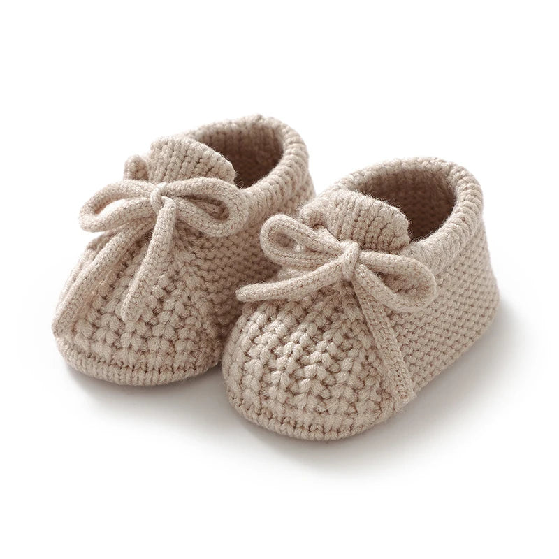 Chaussures pour nouveau-né, bottines tricotées pour bébés garçons et filles, premiers chaussons tendance, couleur unie, pour tout-petits et enfants de 0 à 18 mois, vêtements chauds et accessoires