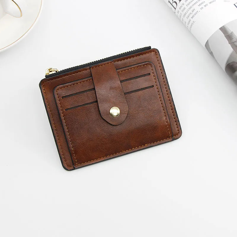 Portefeuille homme élégant avec porte-cartes de crédit et d'identité, fin et en cuir, avec poche à monnaie. Marque de luxe, marron