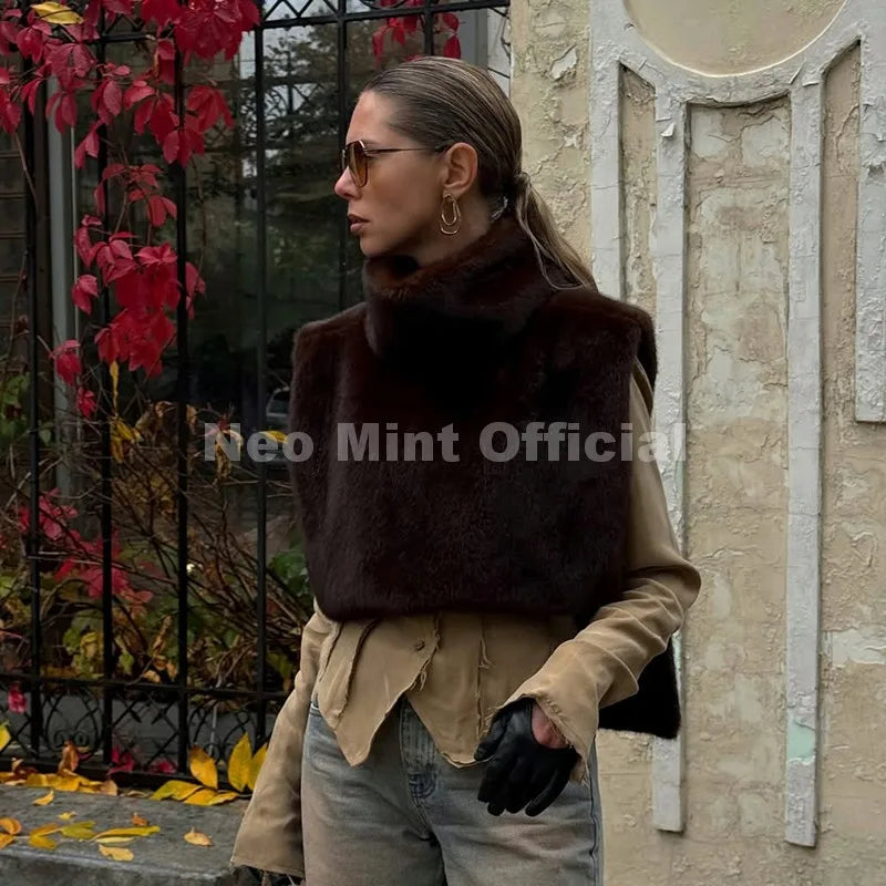 Neo Mint 2025 marque mode fausse fourrure Sable gilet haut court automne hiver col roulé Eco vison fourrure débardeurs sans manches veste manteau