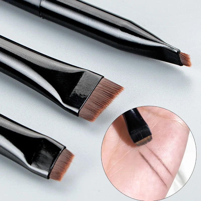 Ensemble de 3 pinceaux à lame pour eyeliner et sourcils Karsyngirl, pinceaux plats et fins portables pour le contour des sourcils et le maquillage.