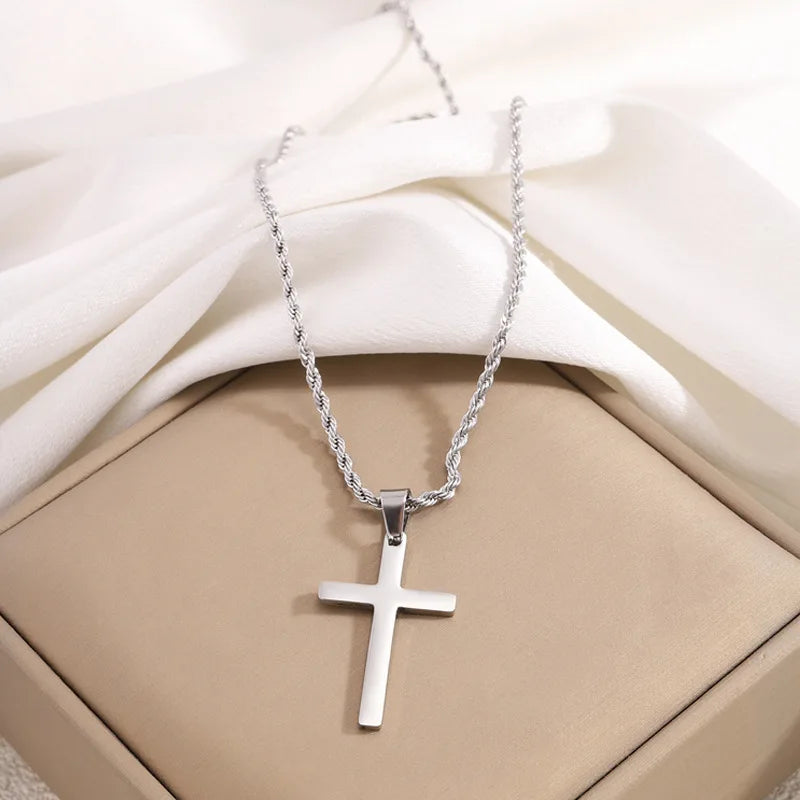 Nouveau collier pendentif croix pour hommes et femmes, bijoux en or minimalistes, collier pour hommes et femmes