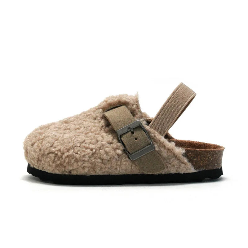Pantoufles d'hiver tendance pour enfants, en liège, en daim et laine peluche, chaudes et confortables pour l'extérieur et les garçons. Chaussures d'intérieur simples et décontractées pour enfants