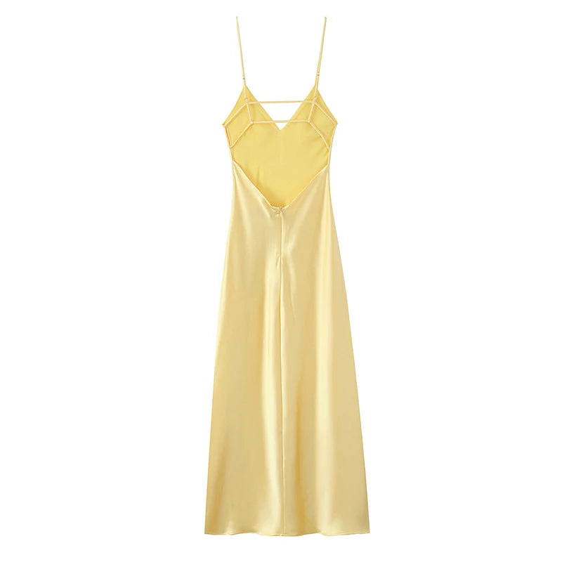 Robe longue dos nu élégante en satin jaune sexy à bretelles, col bandoulière, collection 2025 pour femmes. Peignoirs de plage tendance pour femmes