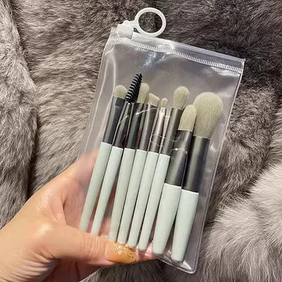 Ensemble de 13 pinceaux de maquillage Purpleflower en forme de feuille de houx, à poils doux, comprenant un pinceau poudre pour le visage, un pinceau illuminateur, un pinceau blush et un pinceau fard à paupières. Un ensemble complet d'outils de beauté.