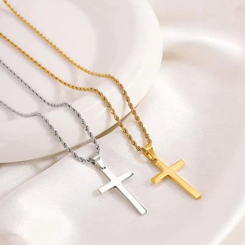 Nouveau collier pendentif croix pour hommes et femmes, bijoux en or minimalistes, collier pour hommes et femmes